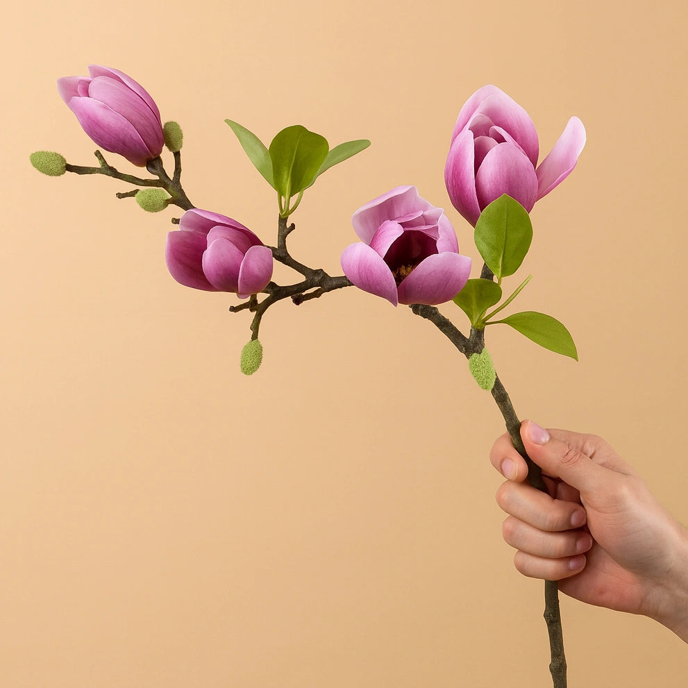 True-to-Life Magnolia (1pc)
