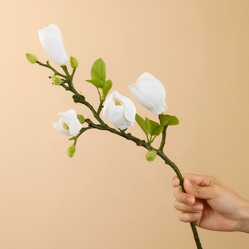 True-to-Life Magnolia (1pc)