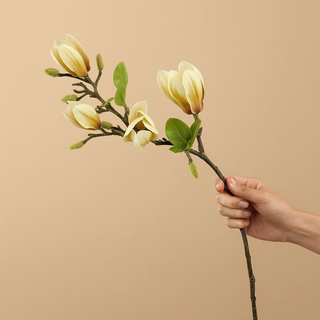 True-to-Life Magnolia (1pc)