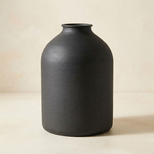 Mattsvart Lackerad Vas (22×15x7 cm)