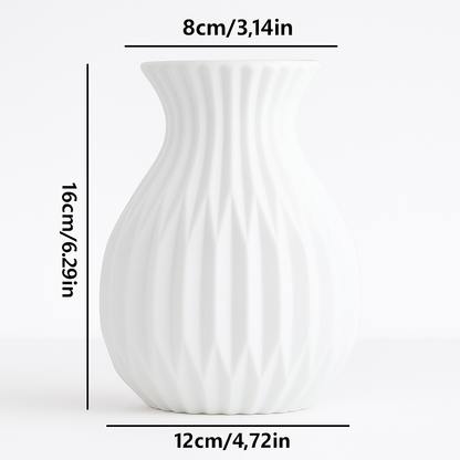 Small White Plastic Vase ~ (16×12×8 cm / 6×5×3 in)