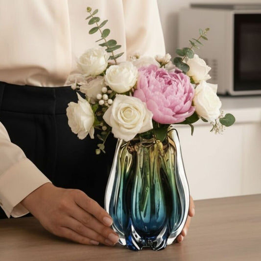Luxury Gradient Glass Vase ~(24×12×7 cm / 10×5×3 in)